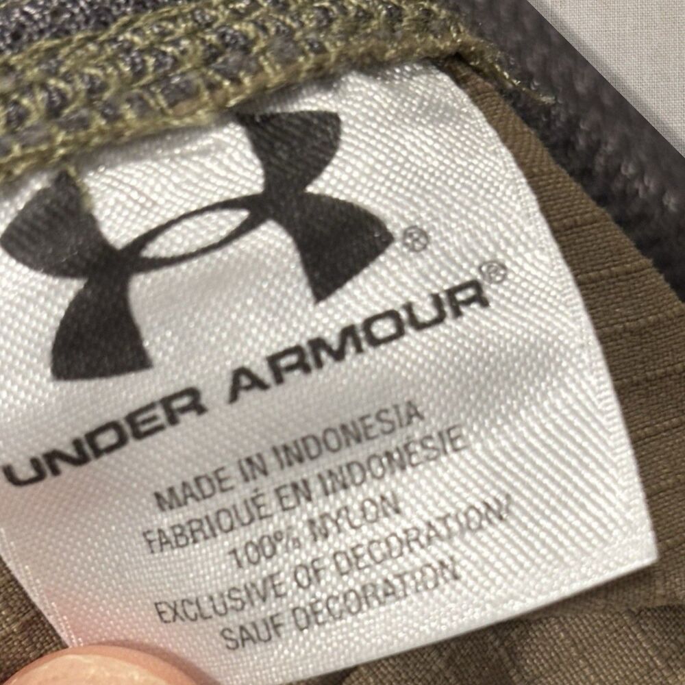 Under Armour Khaki Nylon Cargo Size 32 Shorts Ripstop Fabric 11” Inseam Tactical - Picture 4 of 8